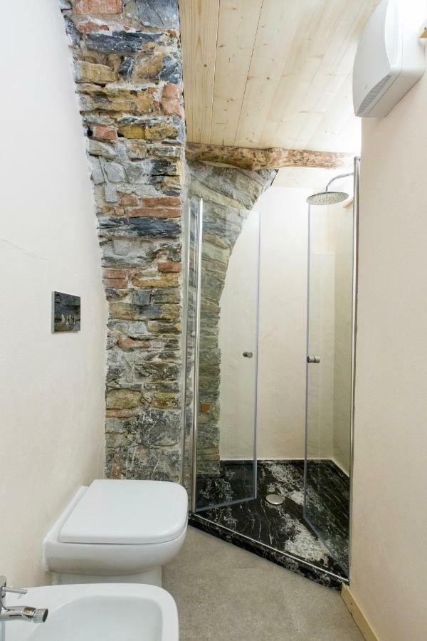 Rock & Wood - Apartment & Room La Spezia Exteriör bild